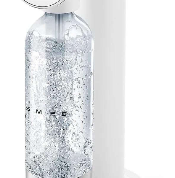 Smeg Soda Maker, Non-Slip Feet, Space Saving Design, 800ml, Matte White, SKC01WHM
